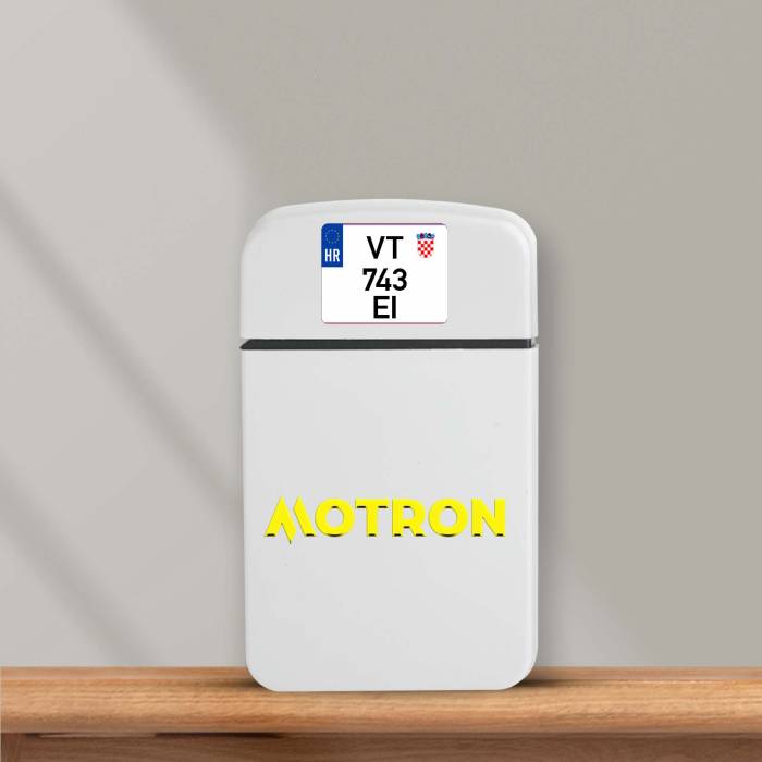 Personalizirani upaljač otporan na vjetar - Motron