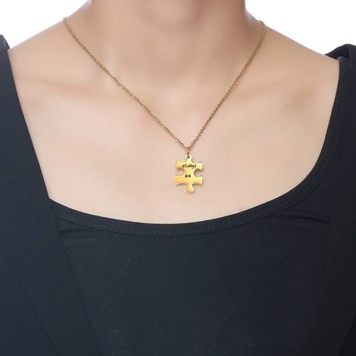 Set od 3 personalizirane ženske ogrlice u obliku puzzle