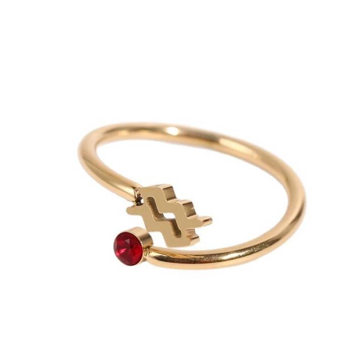 Ženski prsten s personaliziranim znakom zodijaka