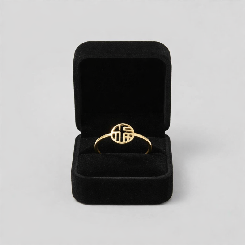 Ženski prsten s kineskim znakovima