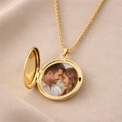 Ženska ogrlica s medaljonom i personaliziranom fotografijom