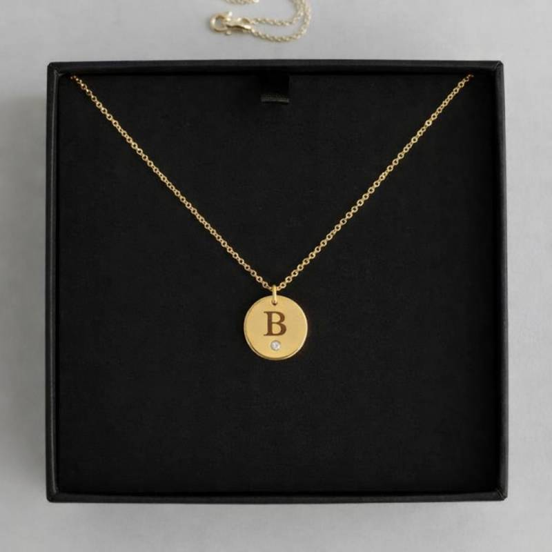 Ženska ogrlica s privjeskom s personaliziranim inicijalom