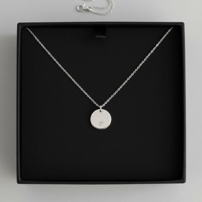 Ženska ogrlica s privjeskom s personaliziranim inicijalom