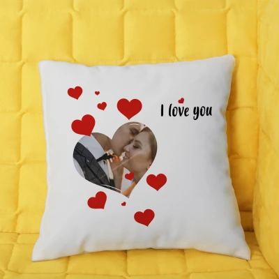 Personalizirani jastuk s slikom i srcima