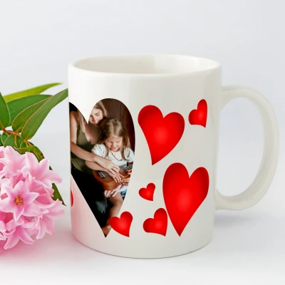 Personalizirana šalica s srcima